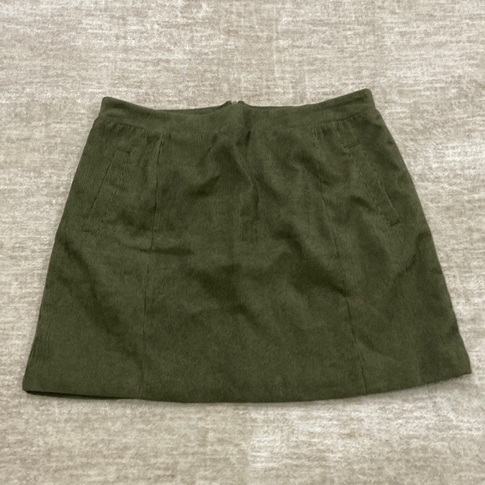 ALTARID State Hunter Green Skirt - Picture 1 of 3